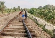 তীব্র তাপপ্রবাহে বেঁকে গেছে রেললাইন, ঢালা হচ্ছে পানি